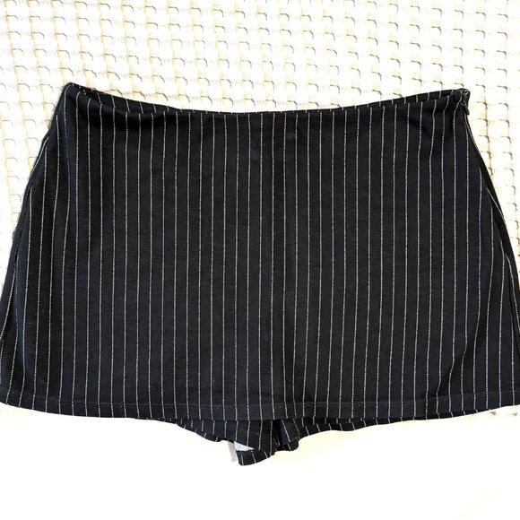 Mango Pinstripe Vest and Skort Matching Set - Picture 6 of 10